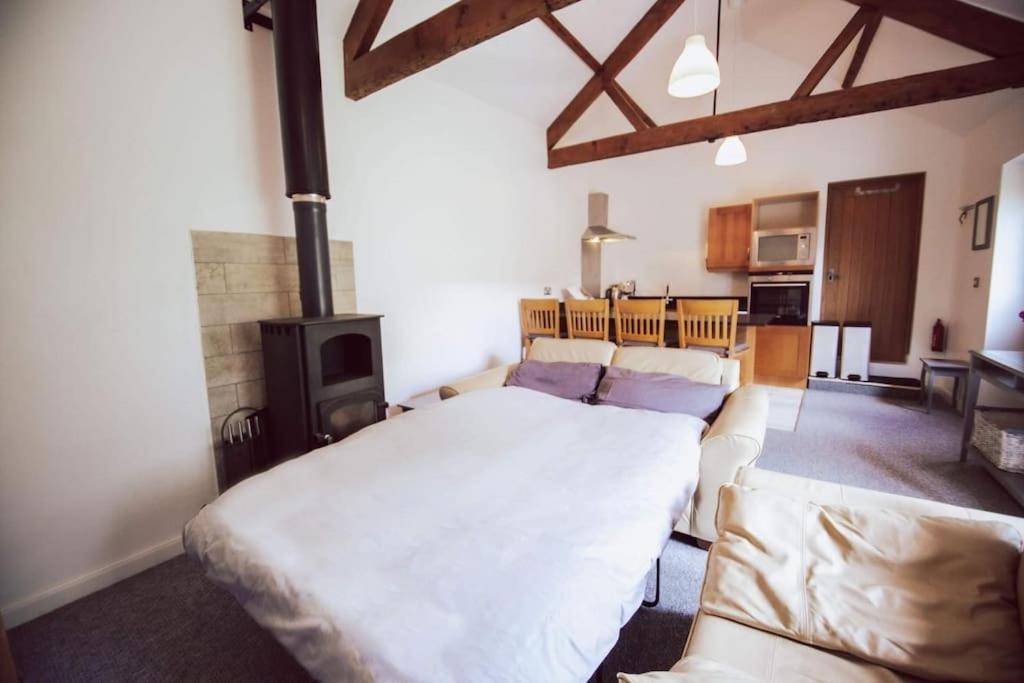 Cosy Cottage On Banks Of River Wye Foy المظهر الخارجي الصورة